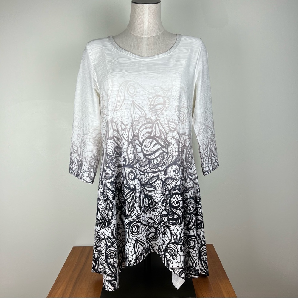 Kamana Sharkbite 3/4 Sleeve Tunic White/Gray/Black
